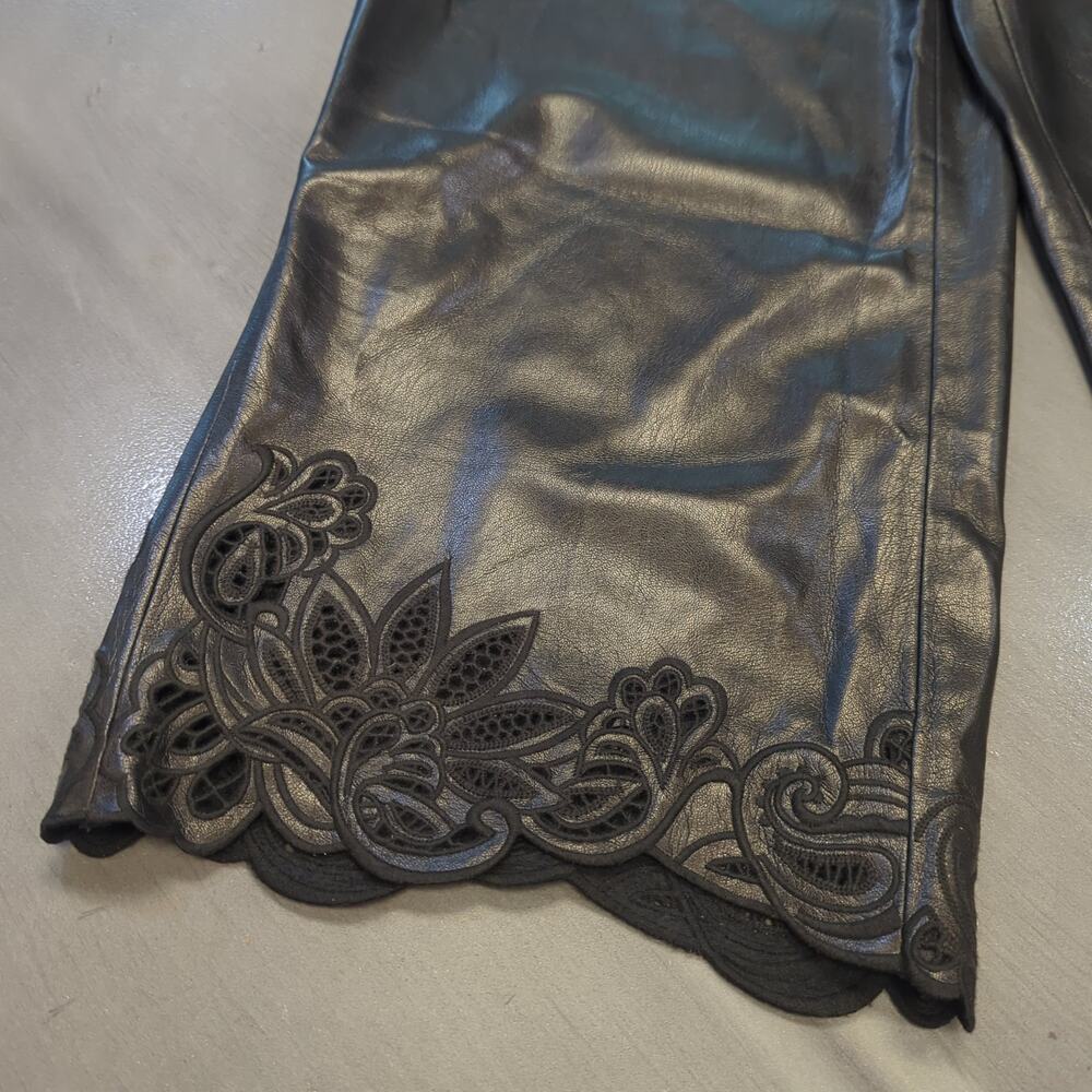 Chico's Black Faux Leather Crop Pants Size 2.5 US14 Boho Laser Cut Lace Gaucho